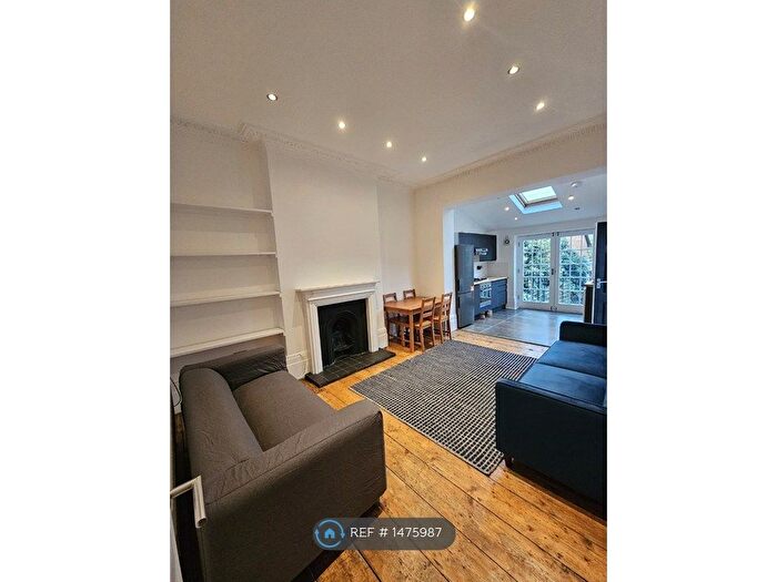 1 Bedroom Flat To Rent In Parkhurst Road, London, N7