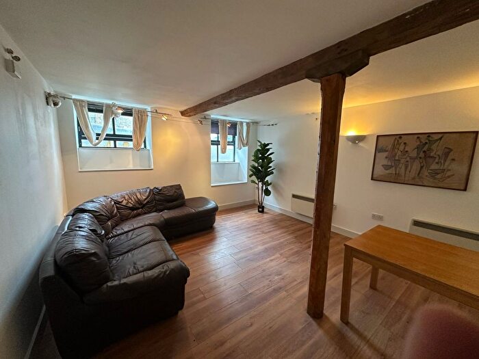 1 Bedroom Flat To Rent In Dale Street, Bradford, BD1