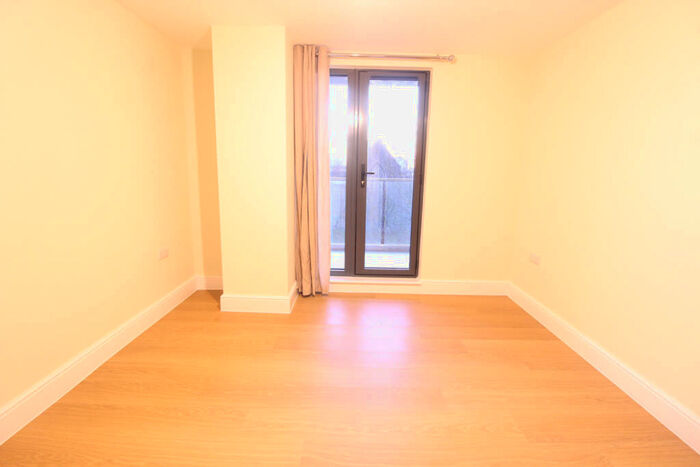 1 Bedroom Flat To Rent In Charter House, High Road, Ilford, IG1