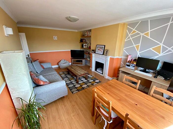 2 Bedroom Flat To Rent In Nesbitt Road, Brighton, BN2