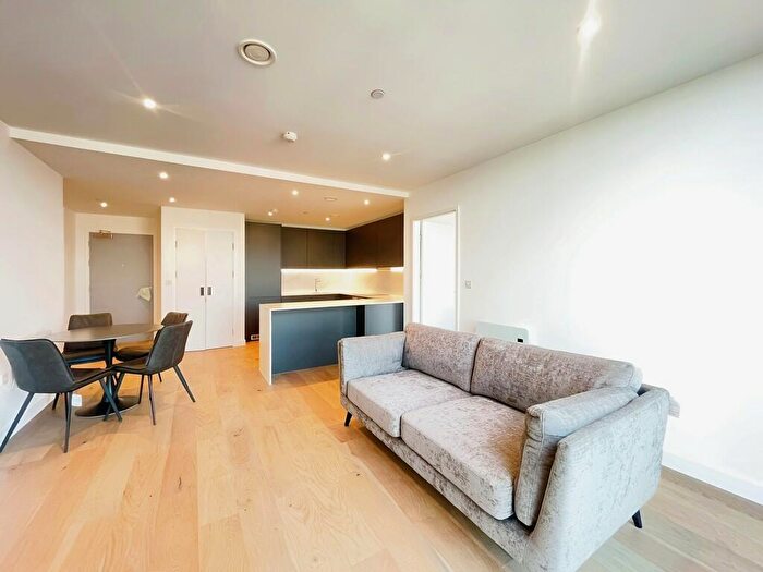 2 Bedroom Apartment To Rent In Great Bridgewater St, M1