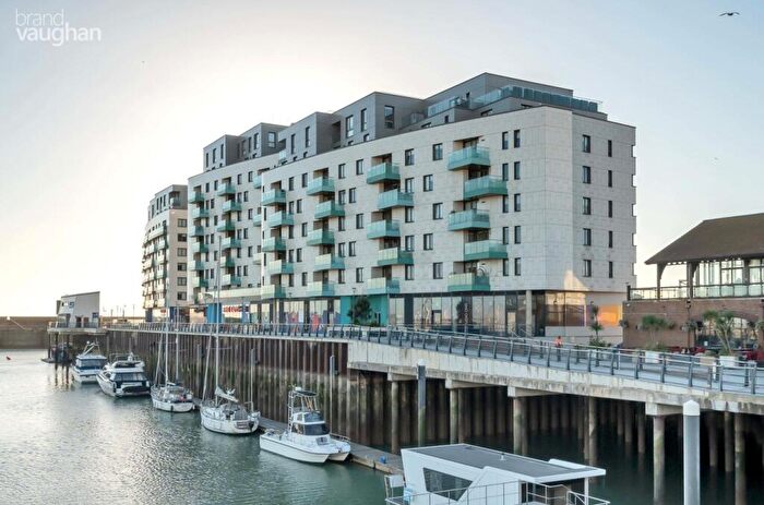 2 Bedroom Flat To Rent In The Boardwalk, Brighton Marina Village, Brighton, East Sussex, BN2