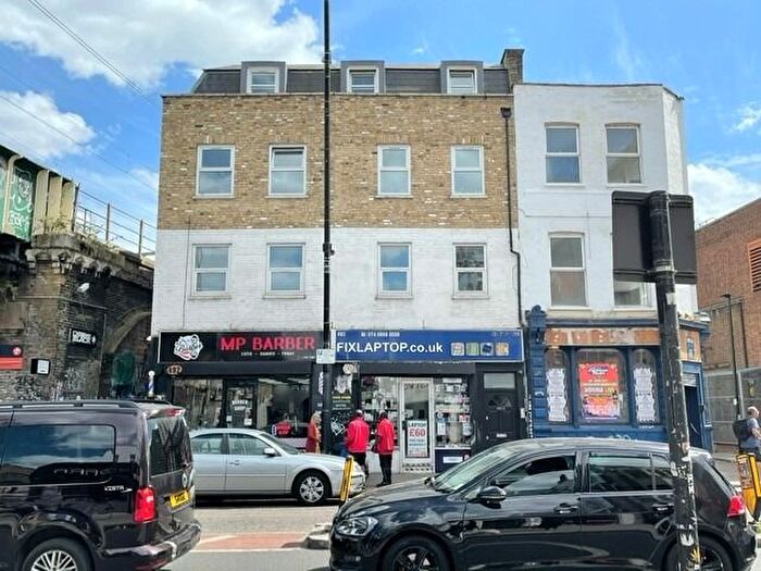 1 Bedroom Flat To Rent In A Bethnal Green Road, London, Greater London, E2