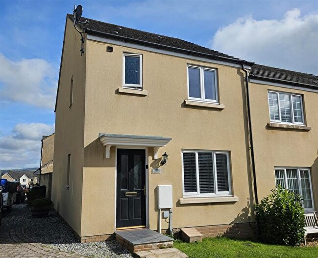 3 Bedroom Semi-Detached House For Sale In Manor Way, Tavistock, PL19