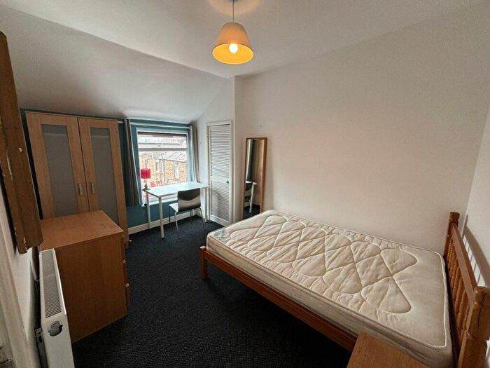 6 Bedroom House To Rent In Lawrence Road, Liverpool, Merseyside, L15