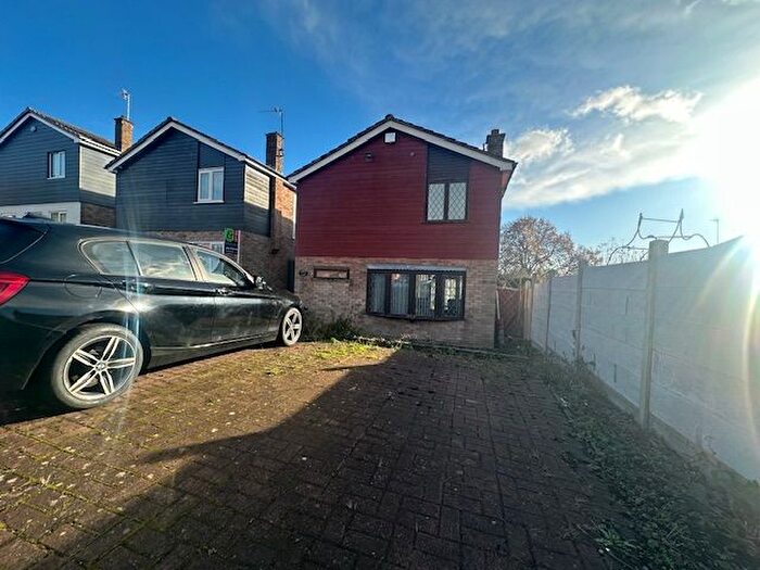 3 Bedroom Detached House To Rent In Park Rise, Leicester, LE3