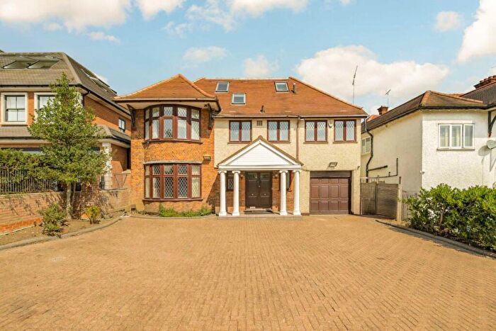 7 Bedroom Detached House To Rent In Buckingham Avenue, Whetstone, N20