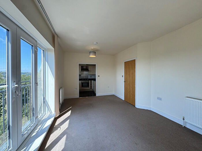 2 Bedroom Flat To Rent In Greetland Moor View, Claremount Road, HX3