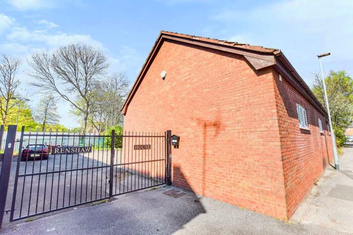 1 Bedroom Apartment To Rent In Renshaw House, Hyde Grove, Manchester, M13