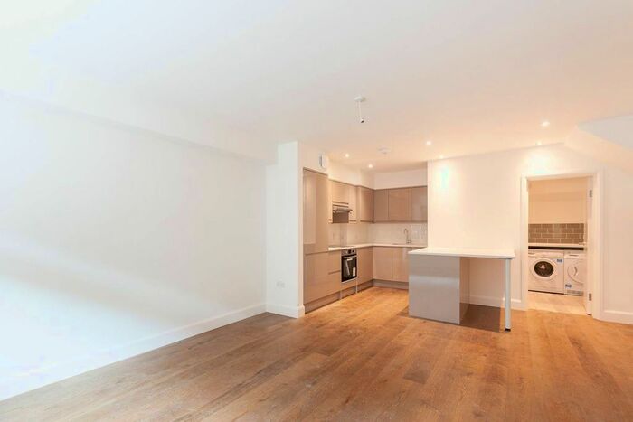 2 Bedroom Terraced House To Rent In Burlington Mews, Acton, London, W3