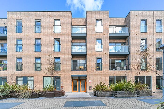 1 Bedroom Flat To Rent In Hammersmith, London, W6