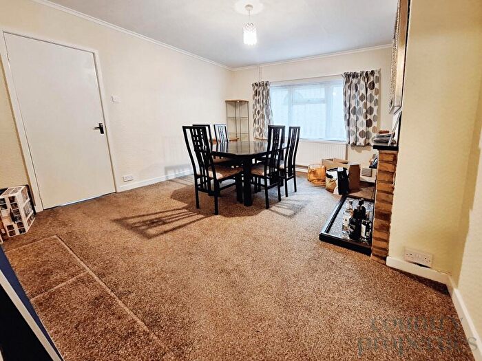 3 Bedroom Detached Bungalow For Sale In St Neots Road, Sandy, SG19