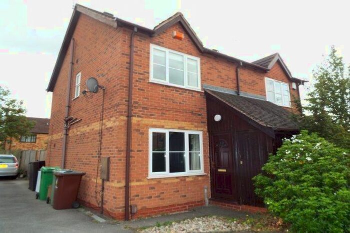 2 Bedroom Semi-Detached House To Rent In Lenton, Nottingham, NG7