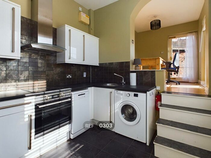 1 Bedroom Apartment To Rent In Kingston Chambers, Land Of Green Ginger, HU1