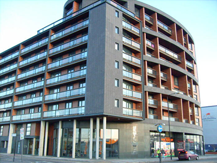 1 Bedroom Flat To Rent In Hallsville Road, Caning Town, London, E16