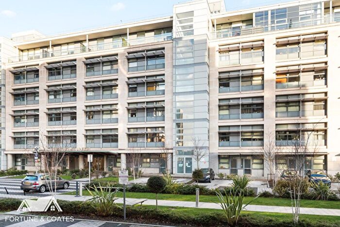 1 Bedroom Flat For Sale In Edinburgh Gate, Harlow, CM20