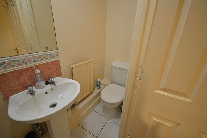 4 Bedroom Town House To Rent In Chamberlayne Avenue, Wembley, HA9