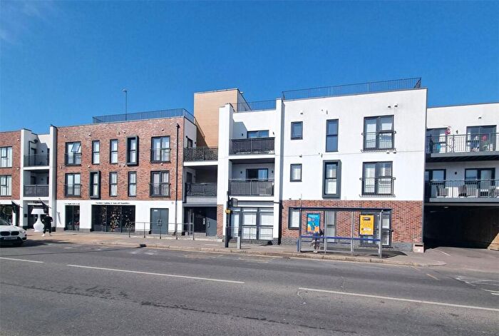 1 Bedroom Apartment For Sale In London Road, Leigh-on-Sea, Essex, SS9
