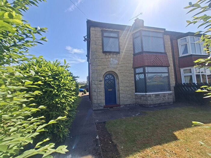 3 Bedroom House To Rent In Priory Lane, Scunthorpe, DN17