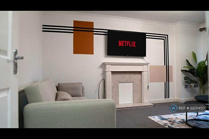 6 Bedroom Detached House To Rent In Cranborne Avenue, Westcroft, Milton Keynes, MK4