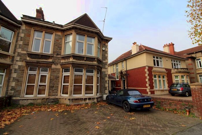 3 Bedroom Flat To Rent In Wells Road, Knowle, Bristol BS4