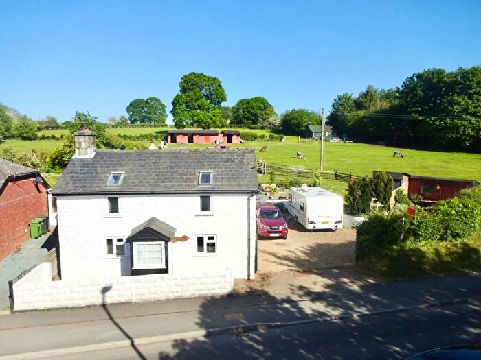 4 Bedroom Detached House For Sale In Howey, Llandrindod Wells, Powys, LD1