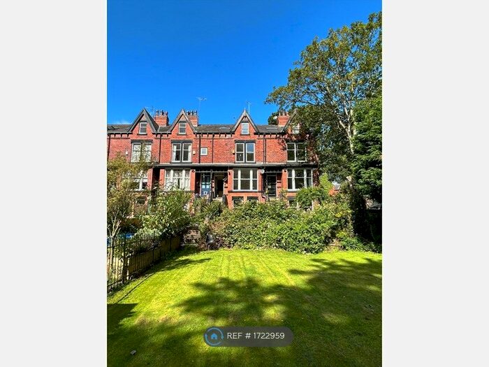 5 Bedroom Terraced House To Rent In Brookfield Road, Leeds, LS6