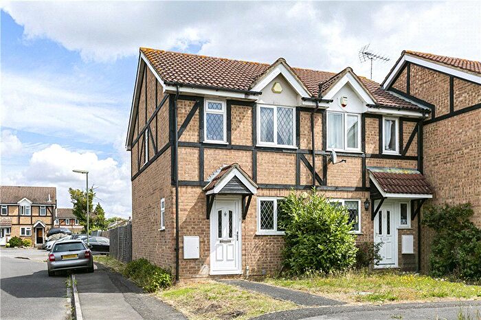 2 Bedroom End Of Terrace House For Sale In Seymour Way, Sunbury-On-Thames, Surrey, TW16
