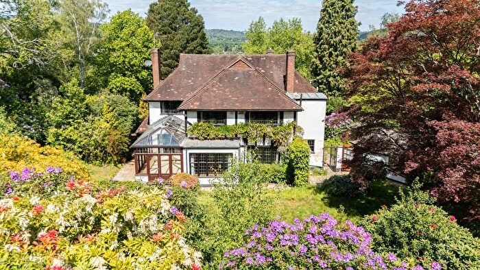 4 Bedroom Detached House For Sale In Deepdene Drive, Dorking, RH5