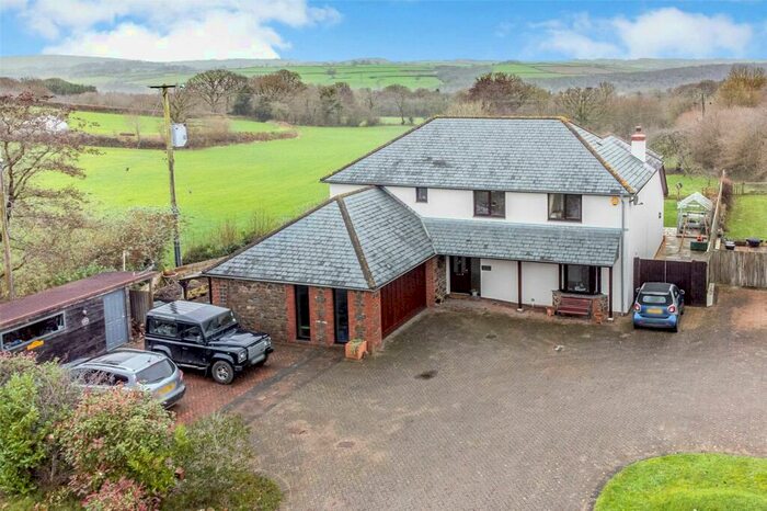 4 Bedroom Detached House For Sale In Umberleigh, Devon, EX37