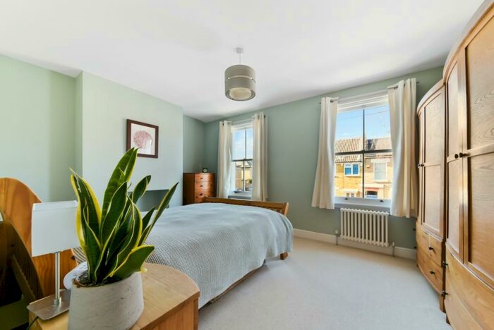 5 Bedroom Terraced House To Rent In Waghorn Street London, SE15