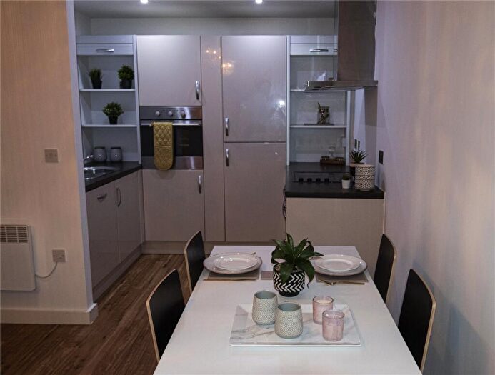 2 Bedroom Flat To Rent In The Gallery, Plaza Boulevard, Liverpool, L8