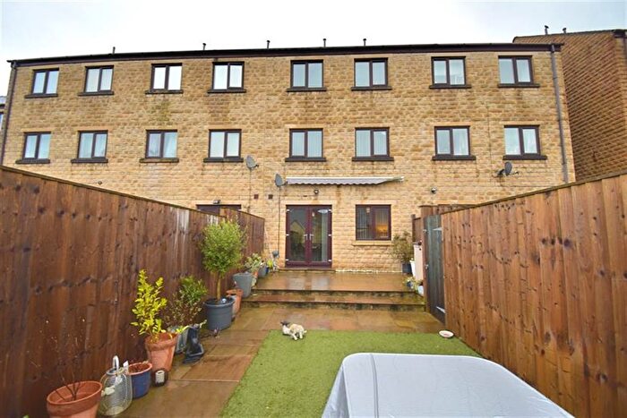 4 Bedroom Terraced House For Sale In Cotton Close, Whaley Bridge, High Peak, SK23