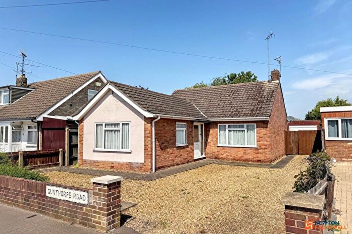 3 Bedroom Detached House For Sale In Gunthorpe Road, Gunthorpe, Peterborough, PE4