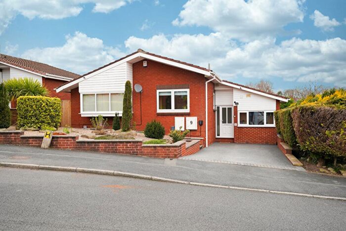 4 Bedroom Detached House For Sale In Wyvern Gardens, Sheffield, S17