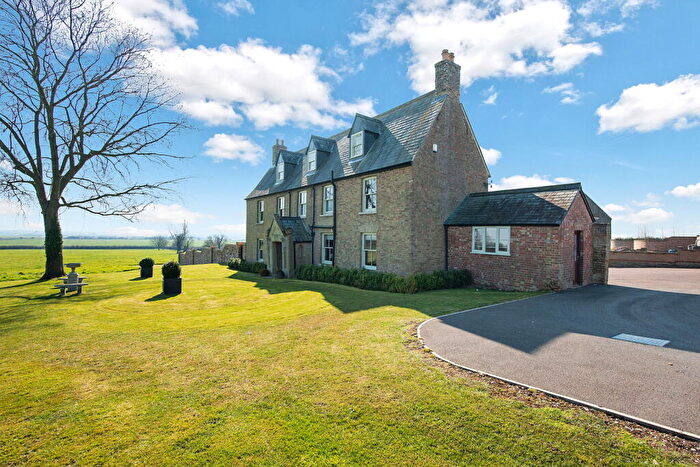 6 Bedroom Detached House For Sale In Manor Farm, Main Street, Coveney Sat Nav, CB6