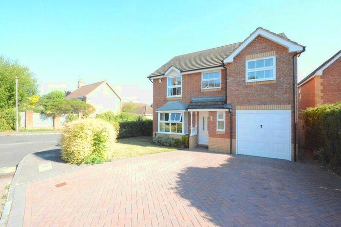 4 Bedroom Detached House To Rent In Hallbrooke Gardens, Binfield, RG42