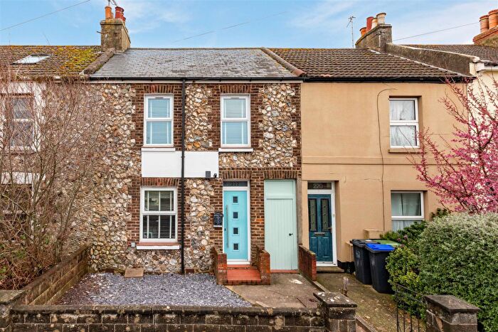 3 Bedroom Terraced House For Sale In Ham Road, Worthing, BN11