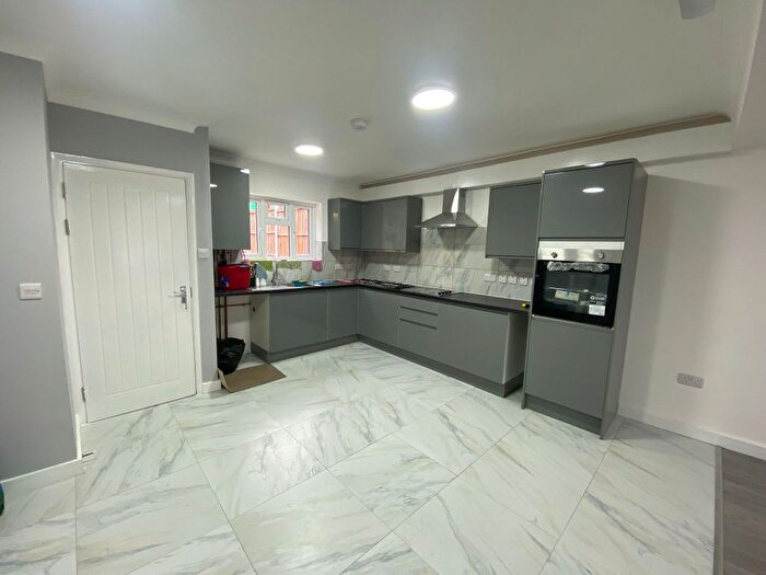 2 Bedroom Terraced House To Rent In Eastwood Road, Goodmayes, Ilford, IG3