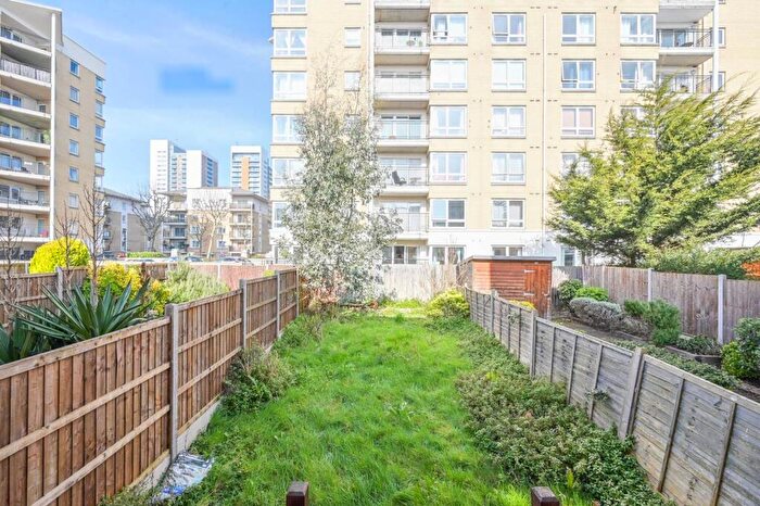 5 Bedroom House For Sale In Jamestown Way, , Canary Wharf, London, E14