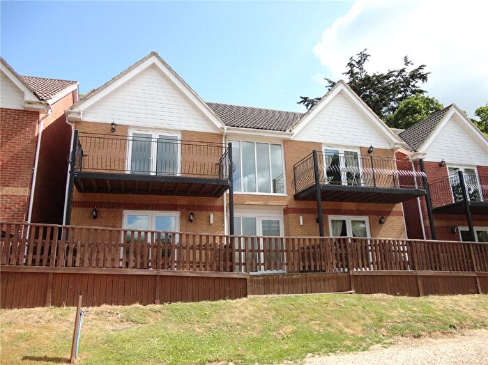 2 Bedroom Flat To Rent In Creek Gardens, Wootton Bridge, Ryde, PO33