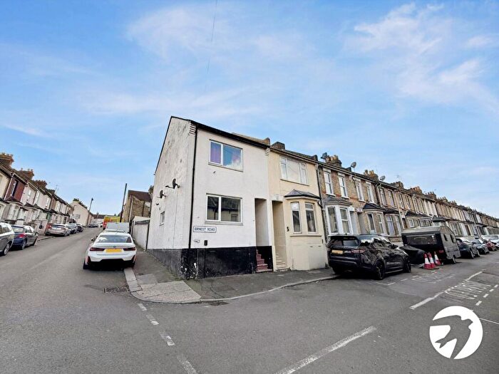 3 Bedroom Terraced House To Rent In Ernest Road, Chatham, Kent, ME4