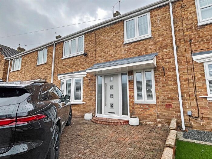 3 Bedroom Terraced House For Sale In Ascot Gardens, South Shields, NE34