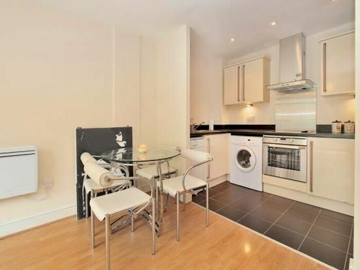 1 Bedroom Flat To Rent In Capulet Square, London, E3