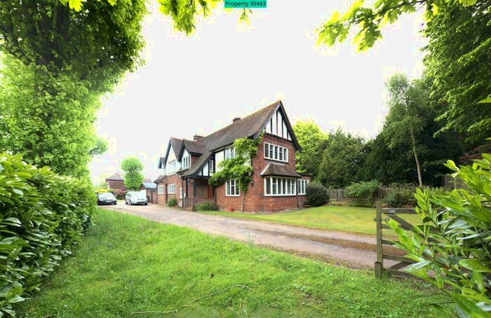 5 Bedroom Detached House To Rent In Shalford, Guildford, GU4