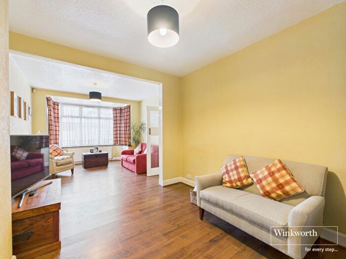 3 Bedroom Terraced House For Sale In Rugby Road, Kingsbury, London, NW9