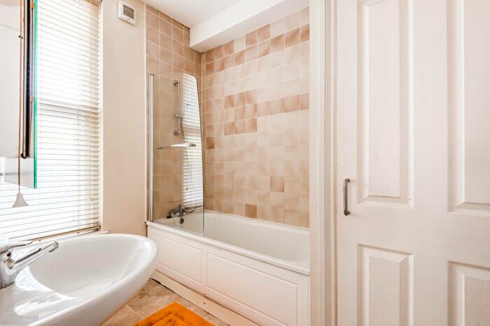 1 Bedroom Flat For Sale In Reading, Berkshire, RG1