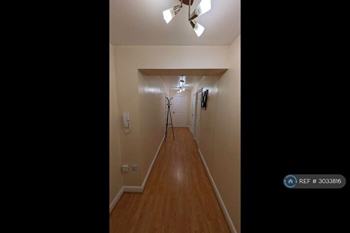 2 Bedroom Flat To Rent In Parkinson Drive, Chelmsford, CM1