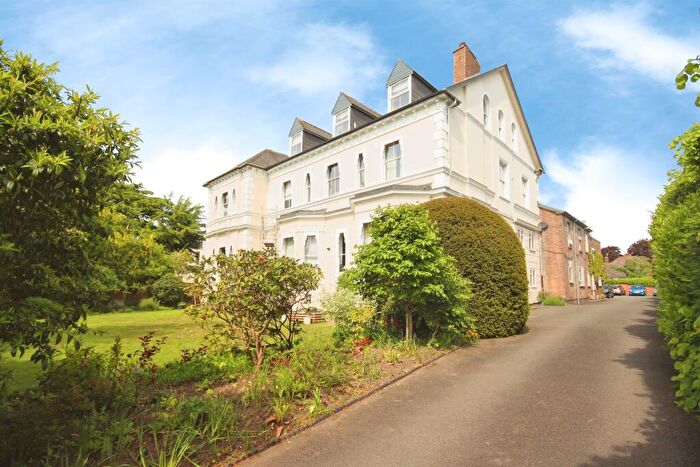 1 Bedroom Flat For Sale In Warwick Place, Leamington Spa, CV32