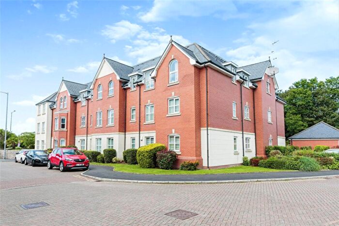 2 Bedroom Flat For Sale In Woodlands View, Lytham St. Annes, FY8